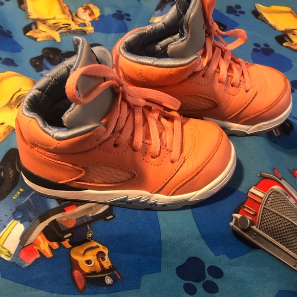 Jordan “We The Best” Exclusive Shoes - Picture 3 of 5